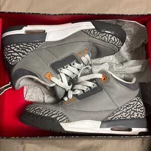 Jordan Men's Gray Sneakers